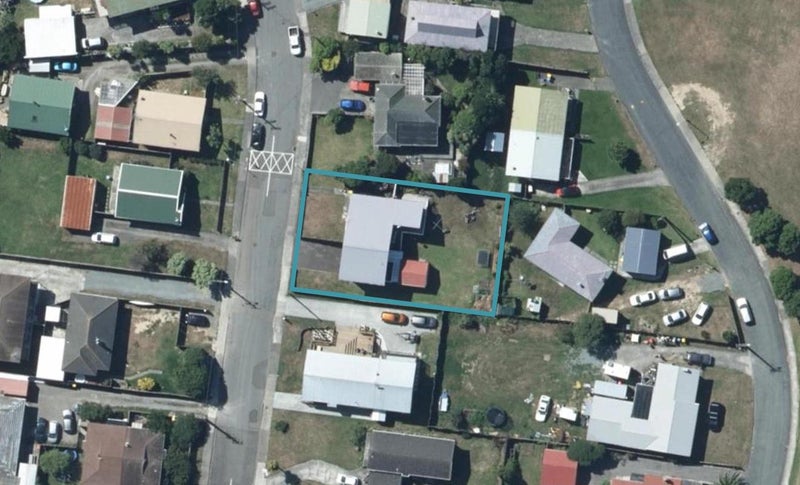 34 Ngatitoa Street, Takapuwahia, Porirua - Carousel 1