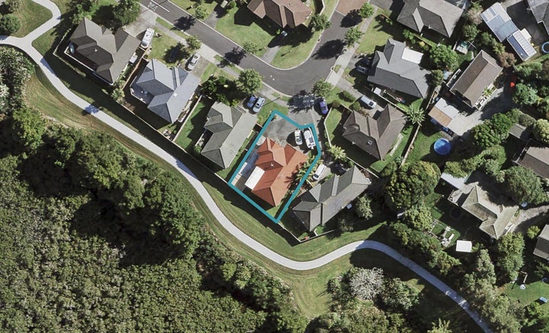 7 Ashland Place, Weymouth, Auckland - Carousel 1
