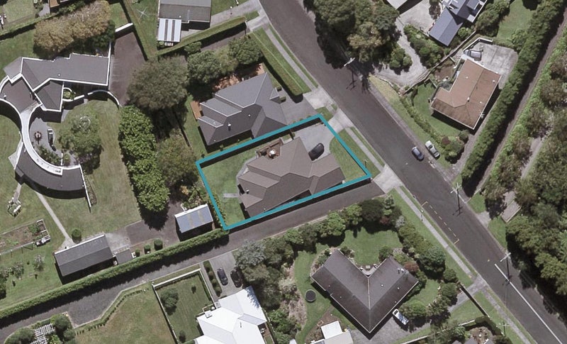 94 Queens Road, Glen Avon, New Plymouth - Carousel 1