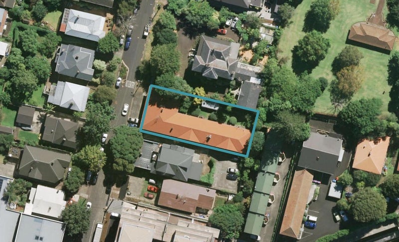1/12 Huntly Avenue, Newmarket, Auckland - Carousel 1