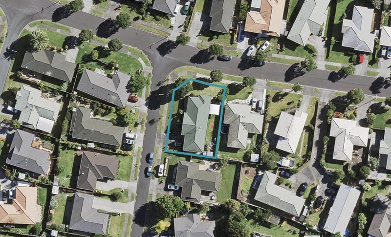 2 Matilda Place, Weymouth, Auckland - Carousel 1