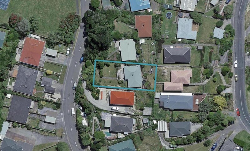 51 Salford Street, Newlands, Wellington - Carousel 1