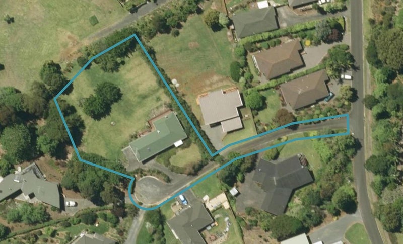 11 Peacock Garden Drive, Kerikeri, Kerikeri - Carousel 1