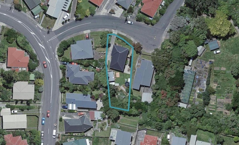 4 Jay Street, Paparangi, Wellington - Carousel 1