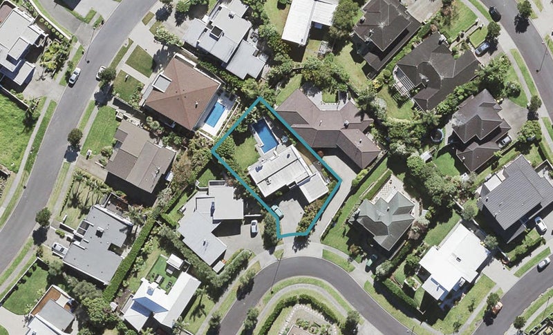 7 Rangi Avenue, Schnapper Rock, Auckland - Carousel 1