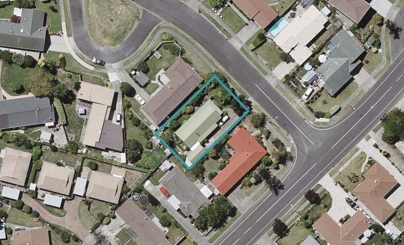 66 Townshend Crescent, Greenmeadows, Napier - Carousel 1