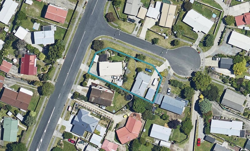 2 Kimber Grove, Papamoa Beach, Papamoa - Carousel 1