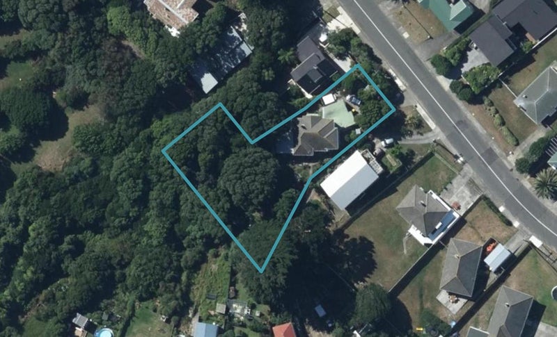 42 View Road, Titahi Bay, Porirua - Carousel 1