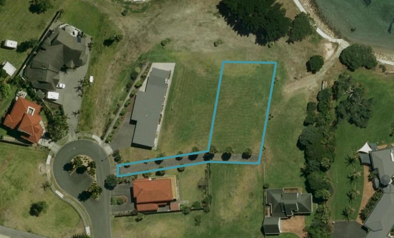16 Aarts Place, One Tree Point, Whangārei - Carousel 1