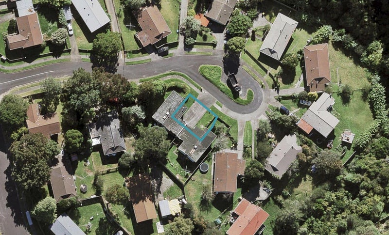 15 Mioweka Lane, West Harbour, Auckland - Carousel 1