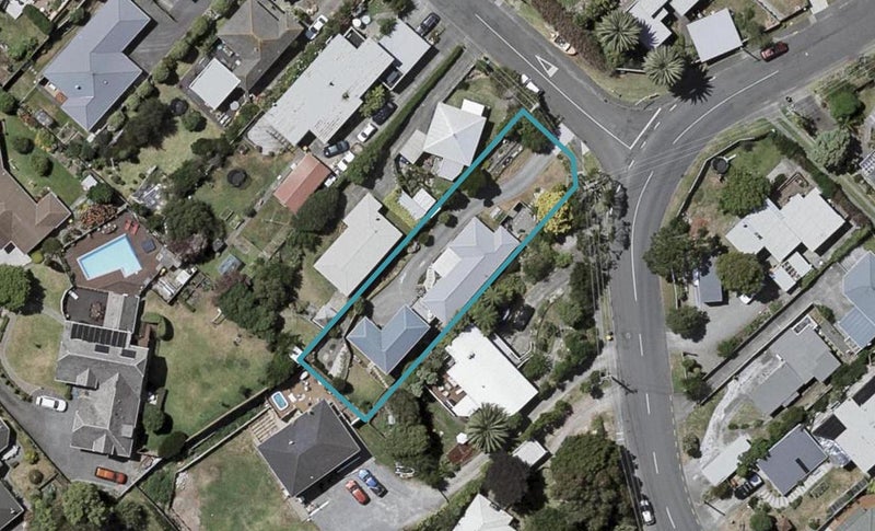18 Sweetman Avenue, Paraparaumu Beach, Paraparaumu - Carousel 1