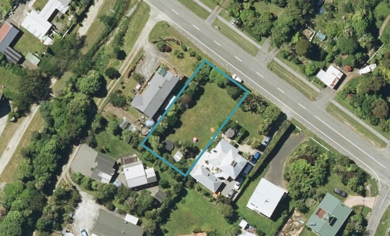 2318 Queen Charlotte Drive, NGAKUTA BAY, PICTON - Carousel 1