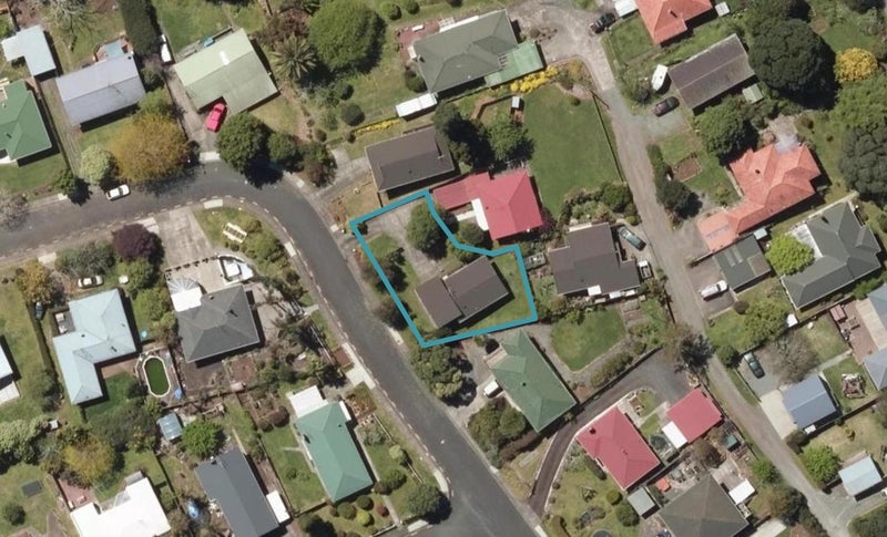 1 Whitelaw Place, Kamo, Whangarei - Carousel 1