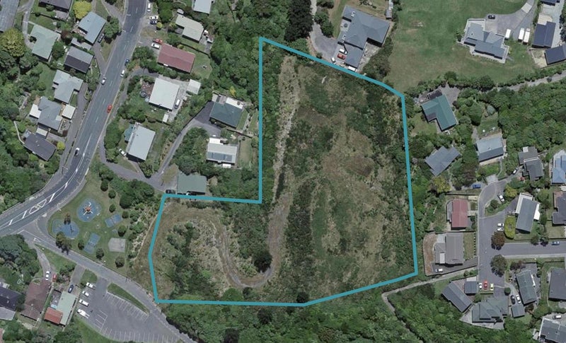 74 Helston Road, Paparangi, Wellington - Carousel 1