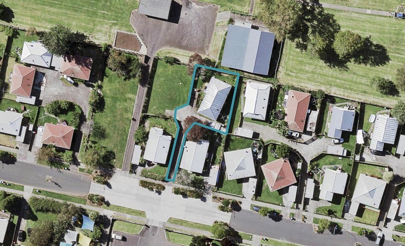 76C Maybury Street, Point England, Auckland - Carousel 1