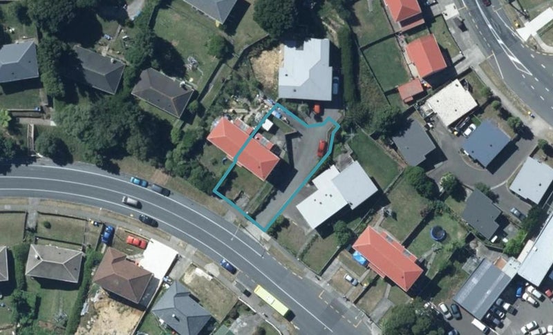 197B Mungavin Avenue, Cannons Creek, Porirua - Carousel 1