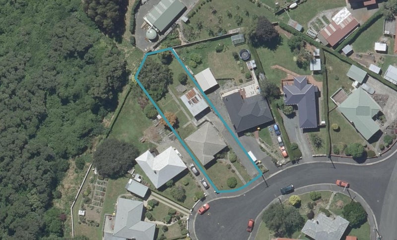 8 Blake Street, Halfway Bush, Dunedin - Carousel 1