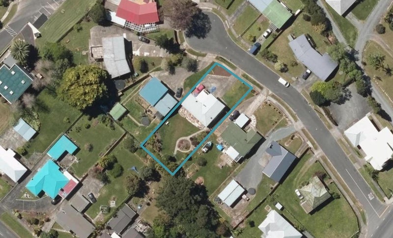 7 Kendon Place, Raumanga, Whangarei - Carousel 1