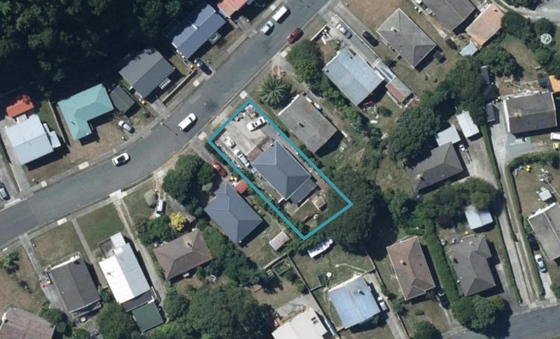65 Rangituhi Crescent, Takapuwahia, Porirua - Carousel 1