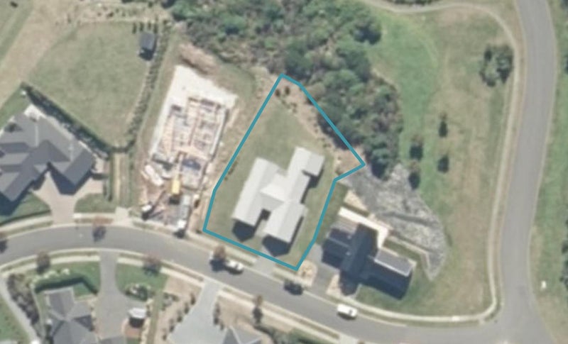 6 Peregrine Place, Kinloch, Taupō - Carousel 1