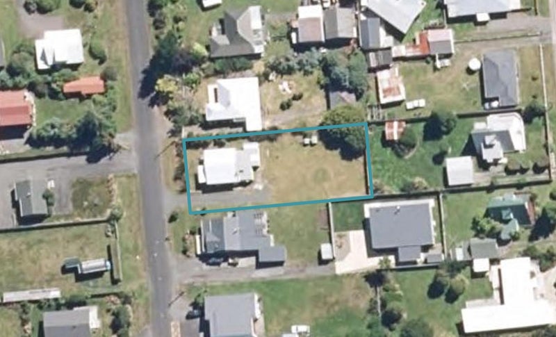 12 Mackenzie Street, WAIMARINO, OWHANGO - Carousel 1
