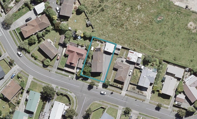 13 Topaz Street, Birchville, Upper Hutt - Carousel 1