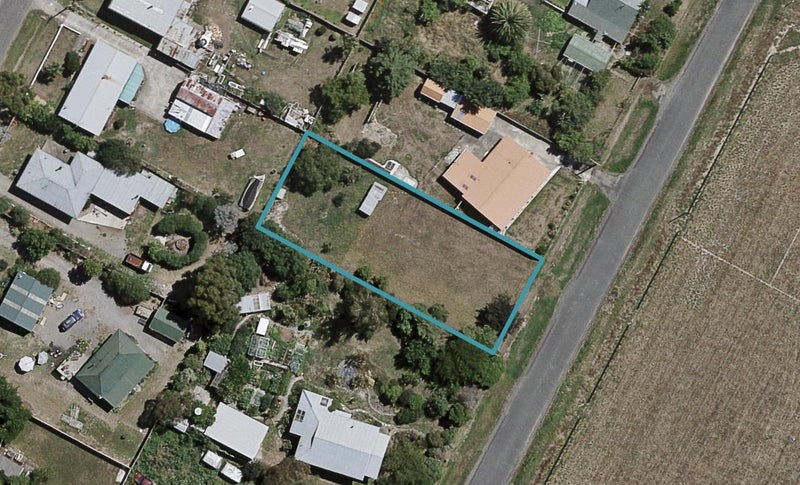 20 Bell Street, Otane - Carousel 1