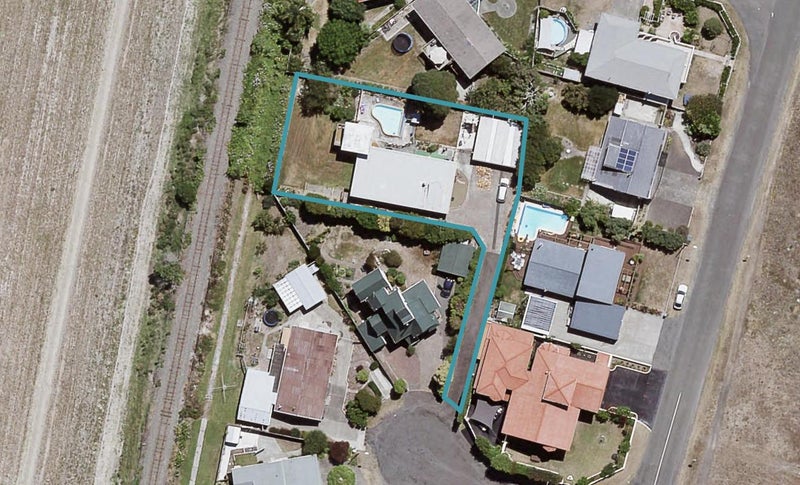 5 Dorothy Place, Bay View, Napier - Carousel 1