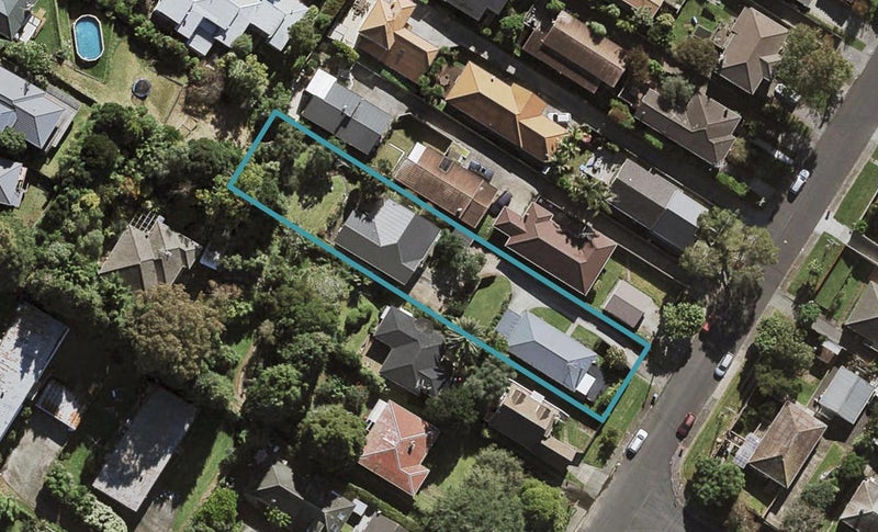 142B Paihia Road, One Tree Hill, Auckland - Carousel 1