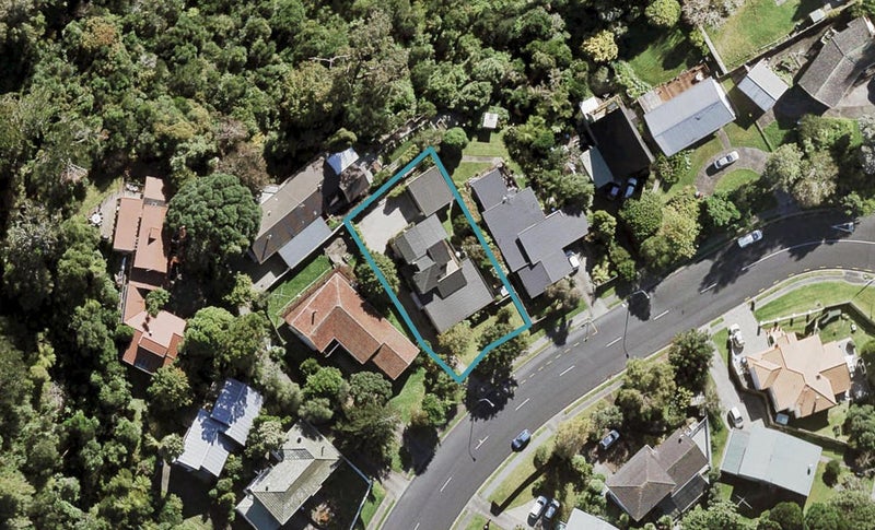 7 Halsey Drive, Lynfield, Auckland - Carousel 1