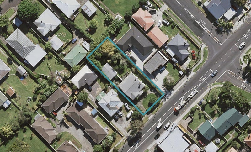 327 Massey Road, Mangere East, Auckland - Carousel 1