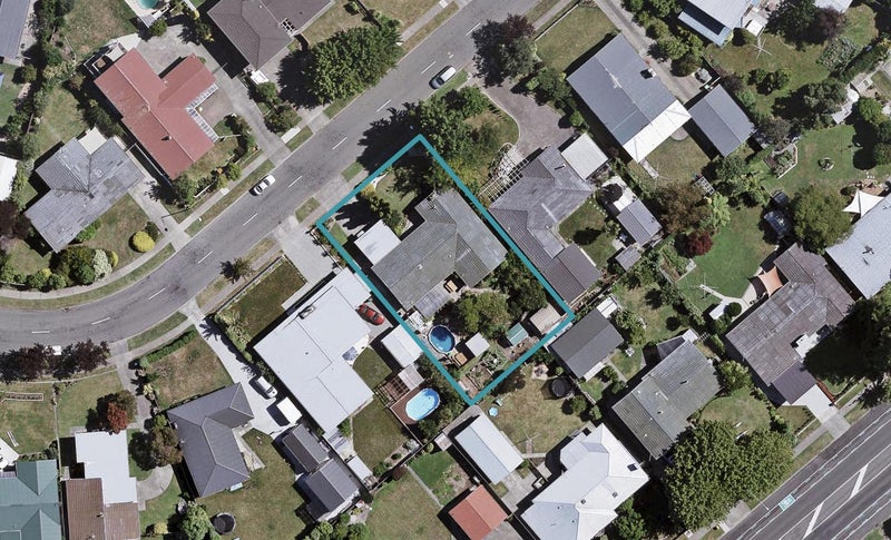 14 Upham Crescent, Taradale, Napier - Carousel 1