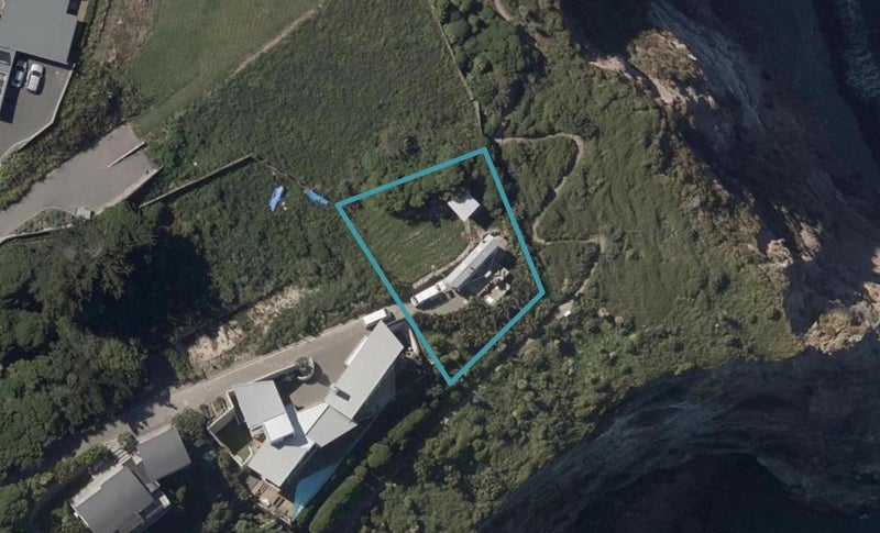 26 Smugglers Cove, Scarborough, Christchurch - Carousel 1