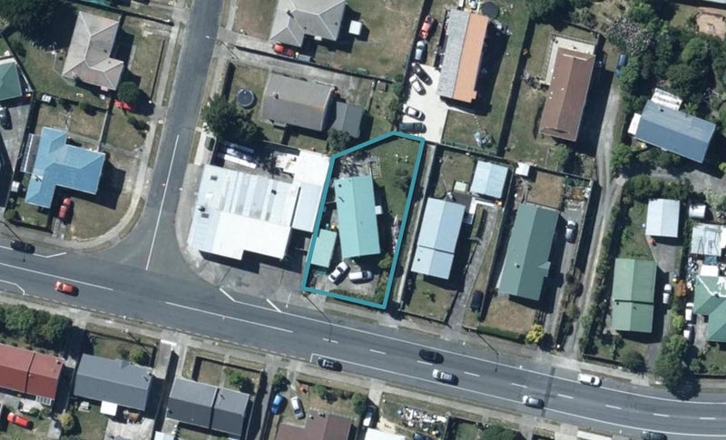 430 Warspite Avenue, Ascot Park, Porirua - Carousel 1