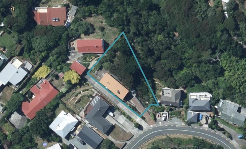 33 Kahu Road, Paremata, Porirua - Carousel 1