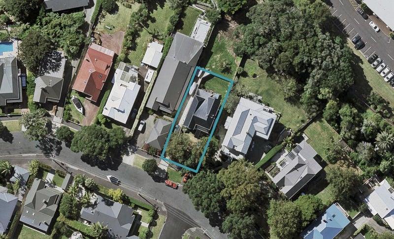 20 Waterview Road, Stanley Point, Auckland - Carousel 1