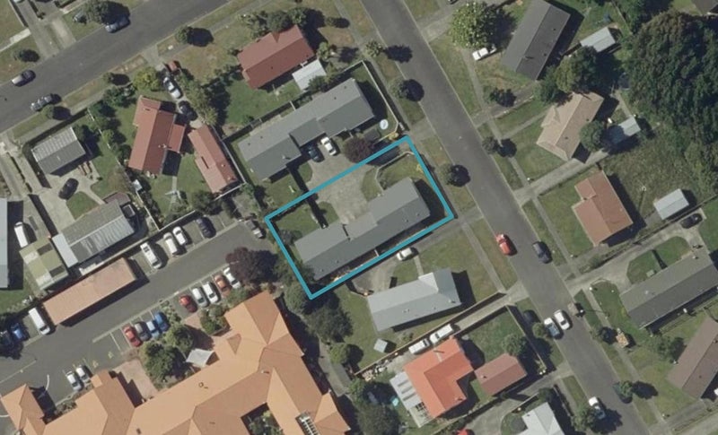 22 Chatsworth Place, Highbury, Palmerston North - Carousel 1