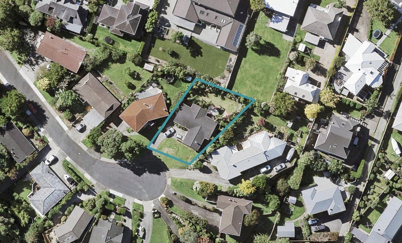 8 Hartles Place, Mellons Bay, Auckland - Carousel 1