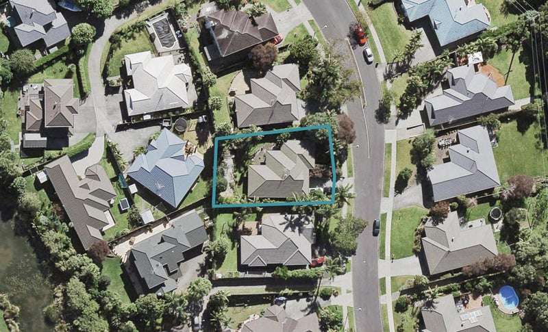 85 Te Wharau Drive, Greenhithe, Auckland - Carousel 1