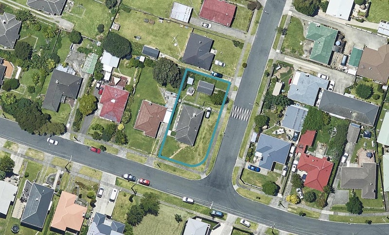 3 Henderson Crescent, Parkvale, Tauranga - Carousel 1