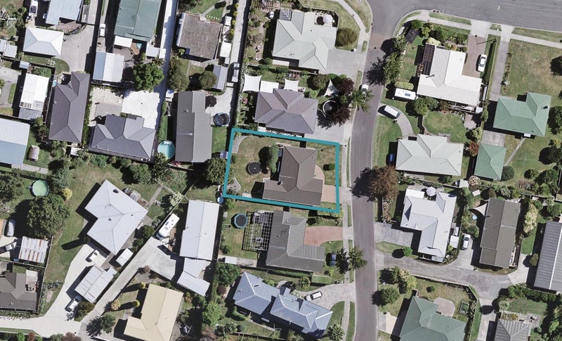 6 Bucksburn Place, Greenmeadows, Napier - Carousel 1