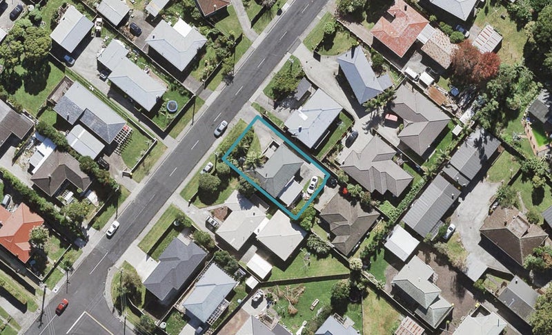 72 Farquhar Road, Glendene, Auckland - Carousel 1