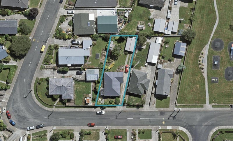 27 Edinburgh Crescent, Waikiwi, Invercargill - Carousel 1