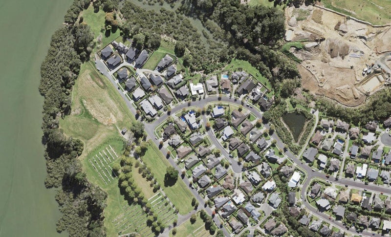 1 Dove Place, Schnapper Rock, Auckland - Carousel 1