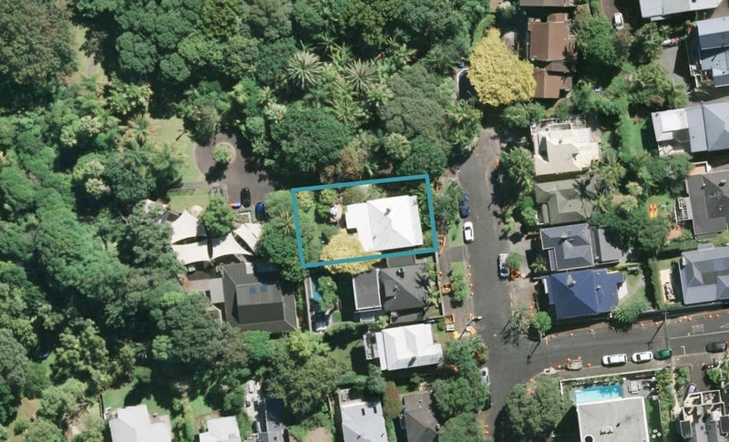 10 Alberon Place, Parnell, Auckland - Carousel 1