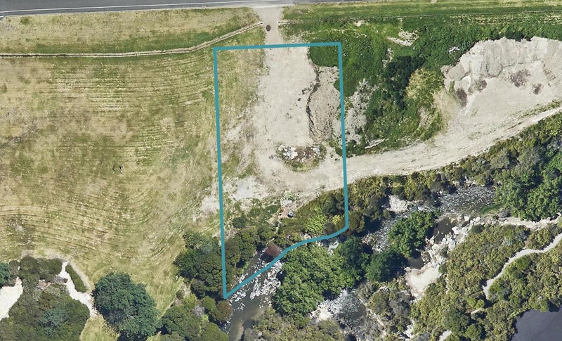 51 Froude Street, WHAKAREWAREWA, ROTORUA - Carousel 1