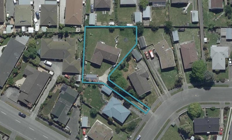 3A La Perouse Place, Northcote, Christchurch - Carousel 1