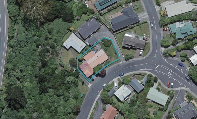 21 Wingfield Place, Churton Park, Wellington - Carousel 1