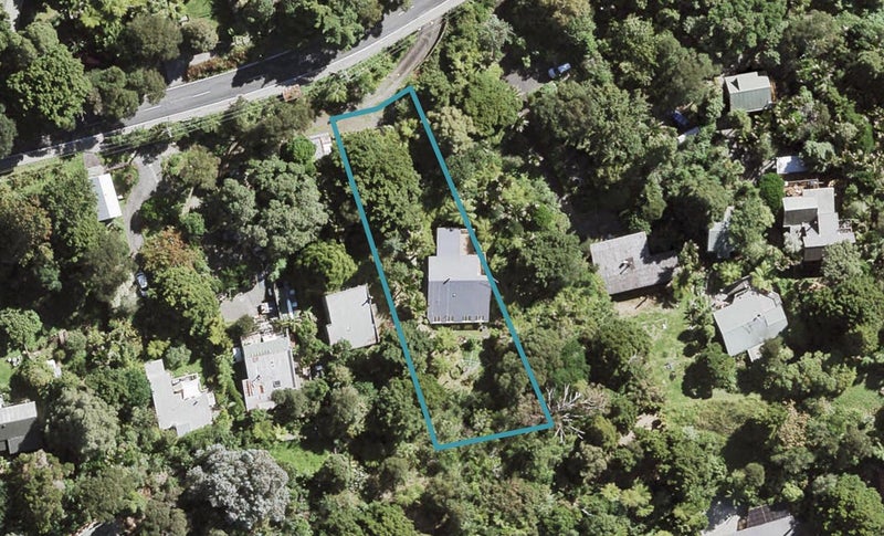 36 Laingholm Drive, Laingholm, Auckland - Carousel 1