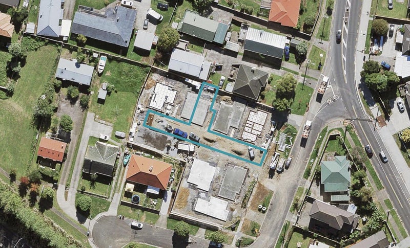6 Matomato Lane, Mount Roskill, Auckland - Carousel 1